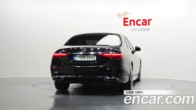 Mercedes-Benz S-Class W223 4