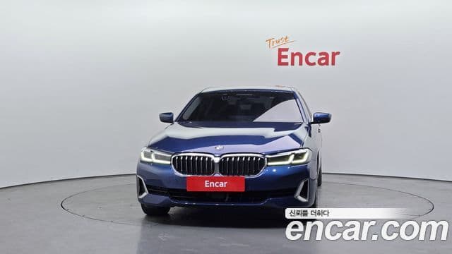 BMW 5 Series (G30) 2