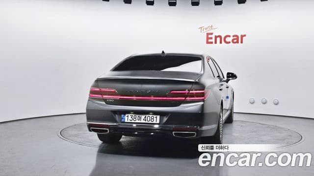 Genesis G90 4