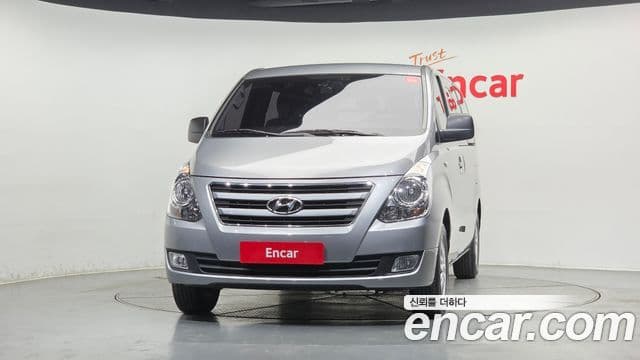 Hyundai Grand Starex 3