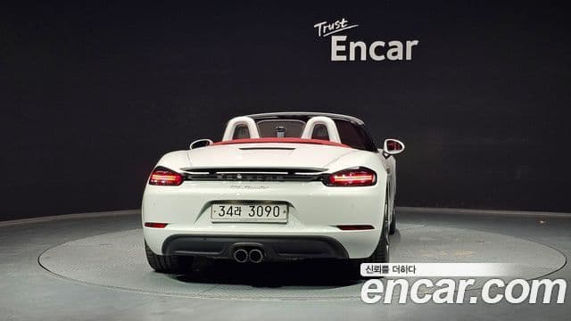 Porsche 718 Boxster 4