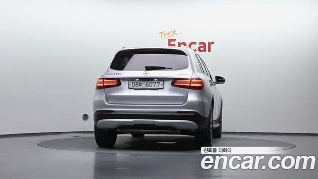 Mercedes-Benz GLC-Class X253 4
