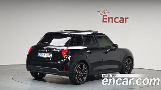 MINI Cooper S 4th Gen 2