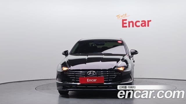 Hyundai Sonata (DN8) 3