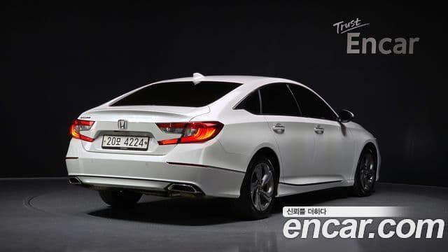 Honda Accord 10th Gen 2
