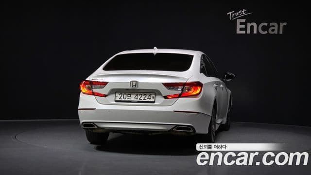 Honda Accord 10th Gen 4