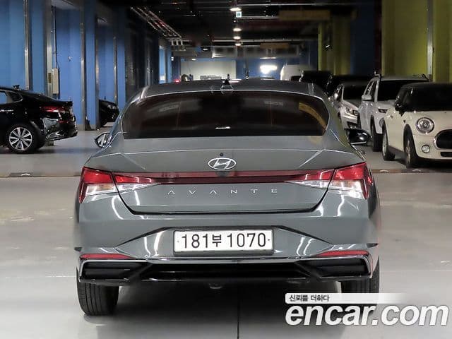 Hyundai Avante (CN7) 3