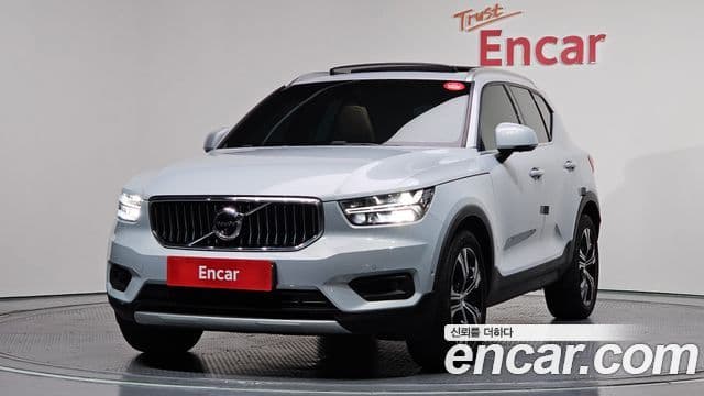 Volvo XC40 1