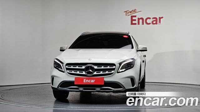 Mercedes-Benz GLA-Class X156 3