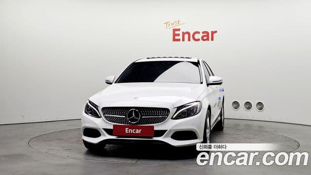 Mercedes-Benz C-Class W205 3