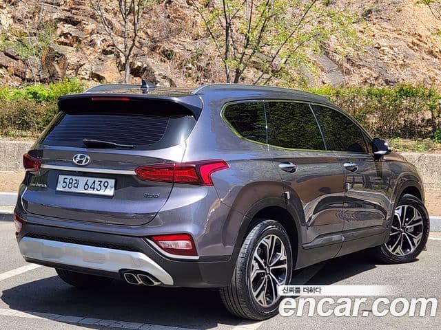 Hyundai Santa Fe TM 2