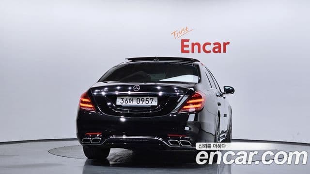 Mercedes-Benz S-Class W222 3