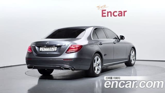 Mercedes-Benz E-Class W213 2