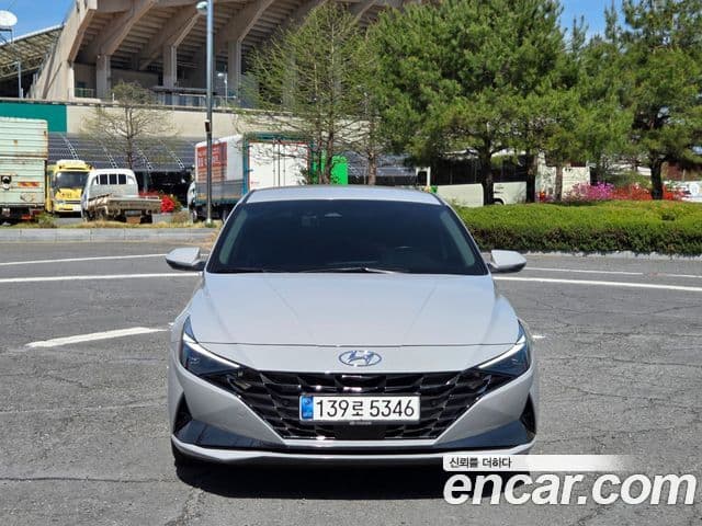 Hyundai Avante (CN7) — 1