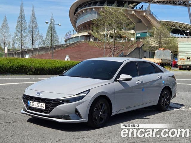 Hyundai Avante (CN7) 3