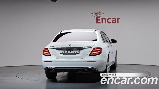 Mercedes-Benz E-Class W213 3
