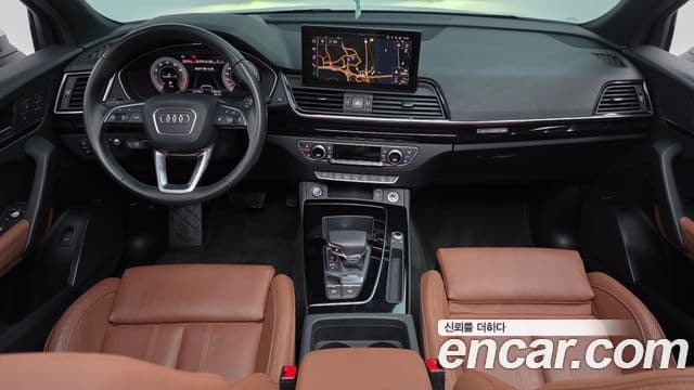 Audi Q5 (FY) 4