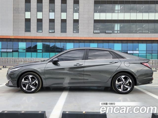 Hyundai Avante Hybrid (CN7) 2
