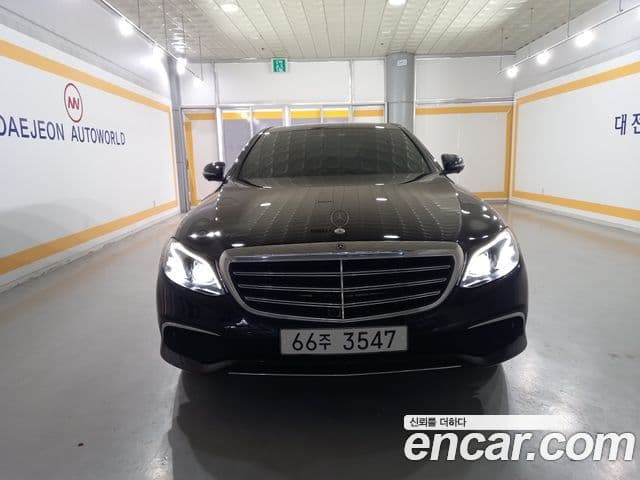 Mercedes-Benz E-Class W213 1