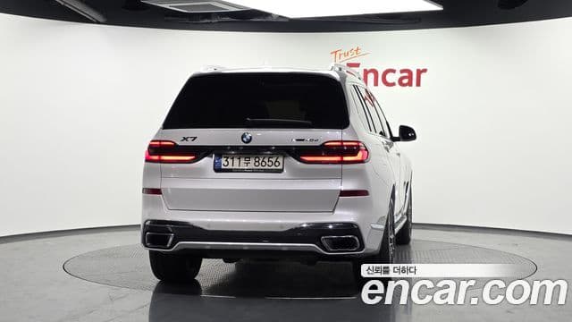 BMW X7 (G07) 3