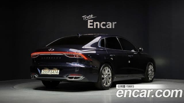 Hyundai The New Grandeur IG Hybrid 2