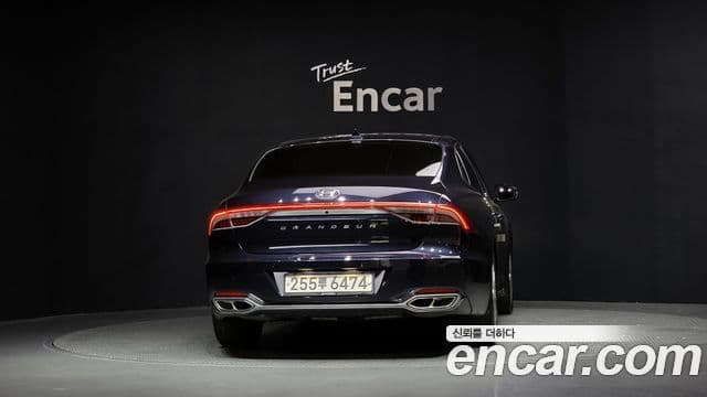 Hyundai The New Grandeur IG Hybrid 4