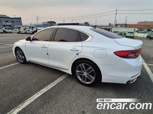 Hyundai Grandeur IG 2