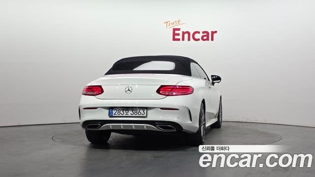 Mercedes-Benz C-Class W205 4
