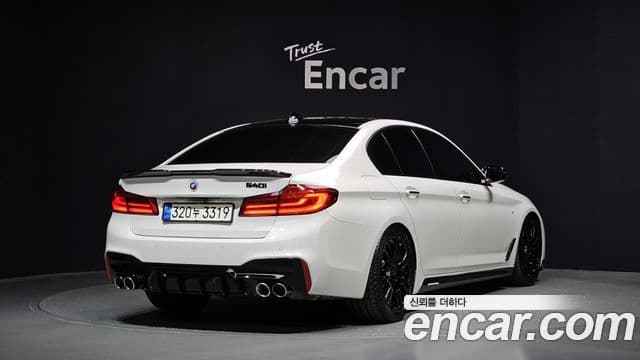 BMW 5 Series (G30) 2
