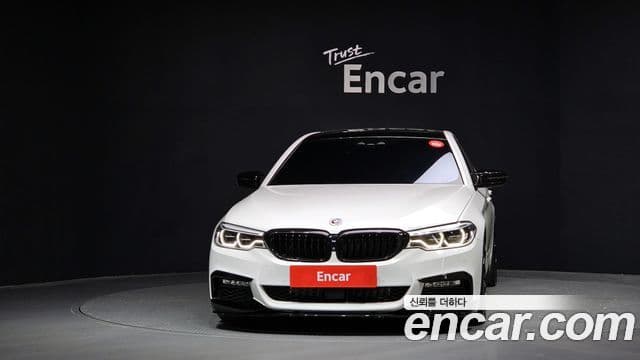 BMW 5 Series (G30) 3