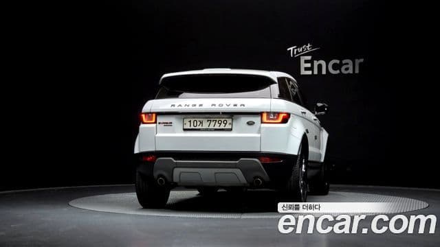 Land Rover Range Rover Evoque 4