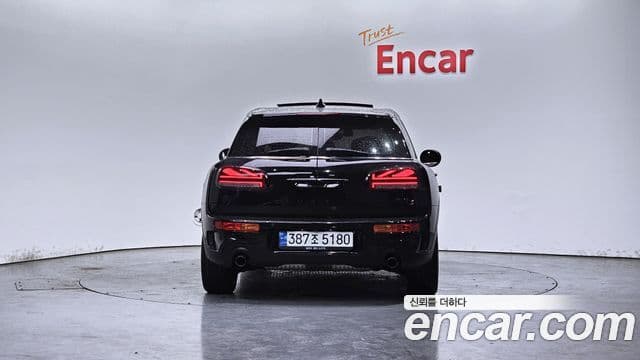 MINI Cooper S Clubman 4