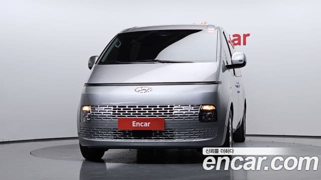 Hyundai Staria 3