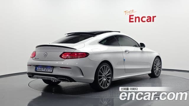 Mercedes-Benz C-Class W205 2