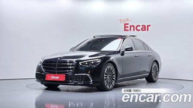 Mercedes-Benz S-Class W223 1