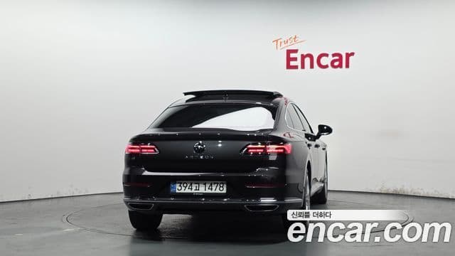Volkswagen Arteon 4