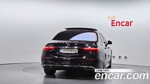 Mercedes-Benz S-Class W223 4