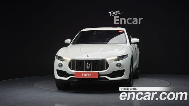 Maserati Levante 2