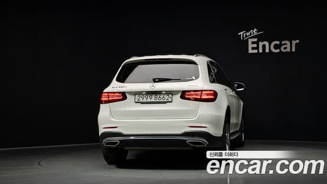 Mercedes-Benz GLC-Class X253 4