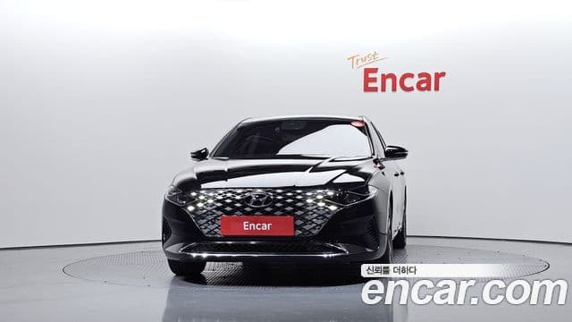 Hyundai The New Grandeur IG Hybrid 2