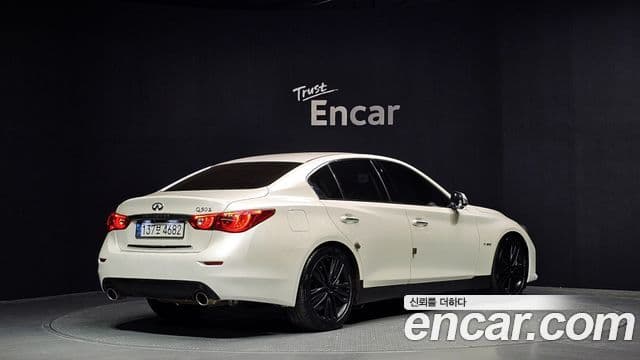 Infiniti Q50 2