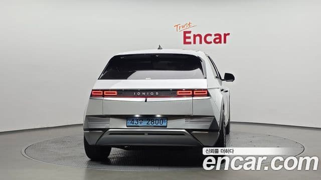 Hyundai Ioniq 5 4