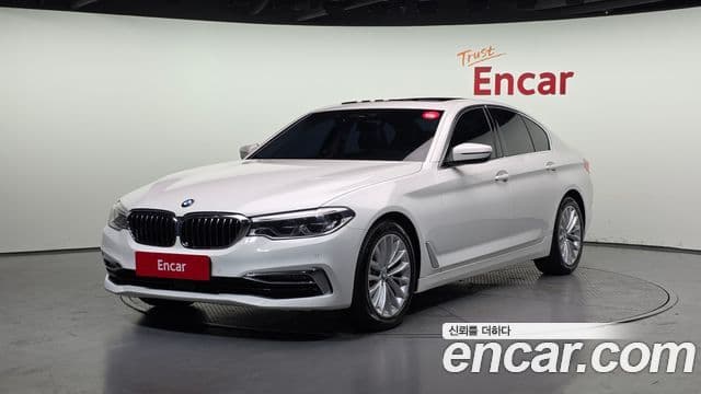 BMW 5 Series (G30)