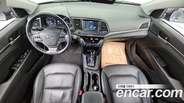 Hyundai Avante AD 4