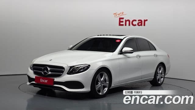 Mercedes-Benz E-Class W213 1