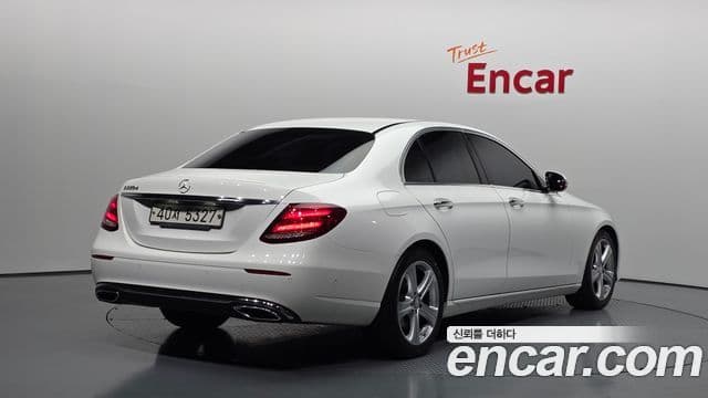 Mercedes-Benz E-Class W213 2