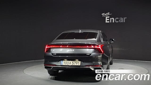 Kia K8 Hybrid 4