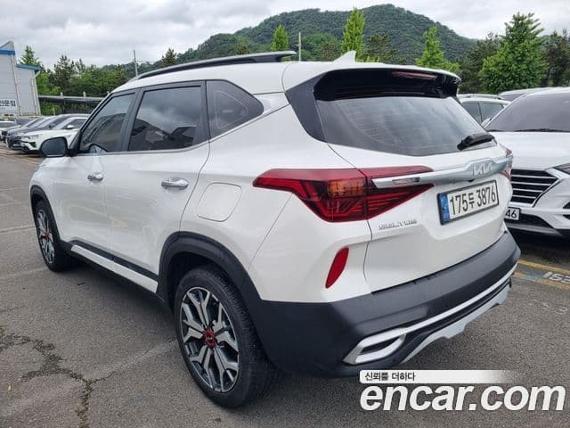 Kia Seltos 4