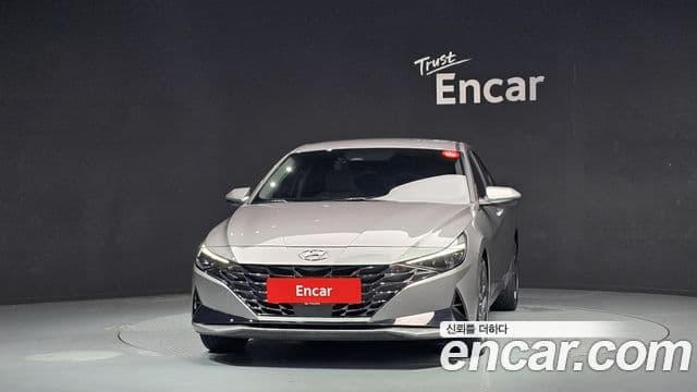 Hyundai Avante (CN7) 3