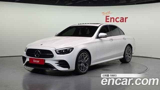 Mercedes-Benz E-Class W213 1